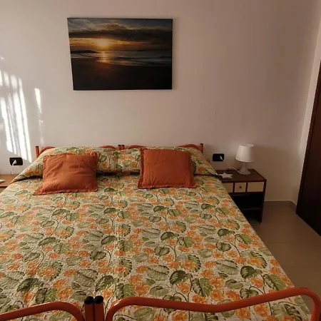 アパート Pineda リニャーノ・サッビアドーロ